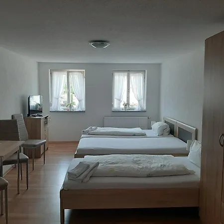 Konukevi Gaestehaus B & B27 Und Waldhorn