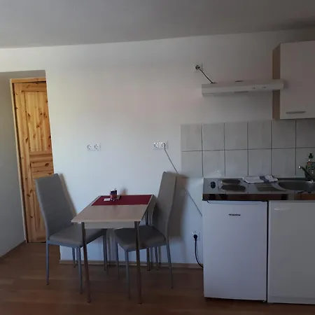 Konukevi Gaestehaus B & B27 Und Waldhorn Rottweil