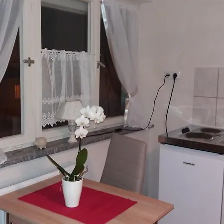 Konukevi Gaestehaus B & B27 Und Waldhorn Rottweil