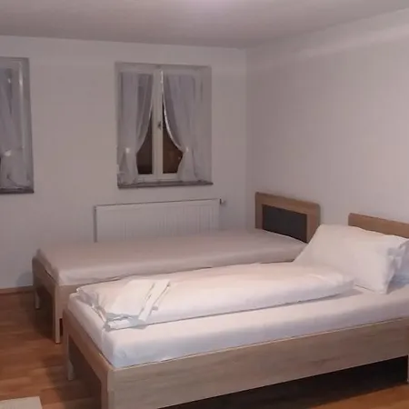 Konukevi Gaestehaus B & B27 Und Waldhorn 3*